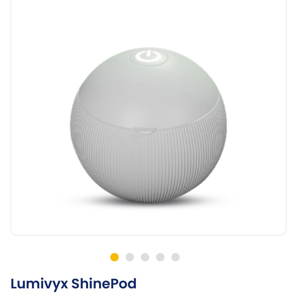 Lumivyx shine pod for Invisalign/retainer trays